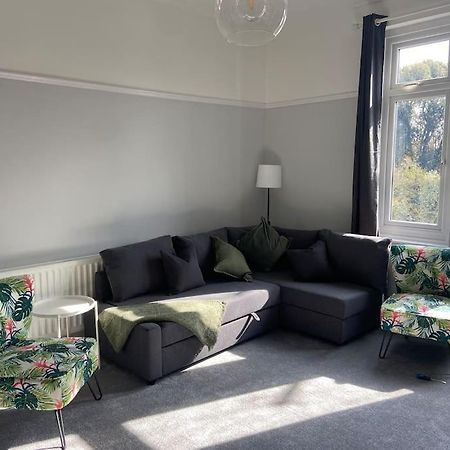 Large Boutique Self Catering Southsea Holiday Flat 포츠머스 외부 사진